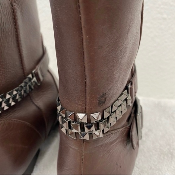 Le Saunda Women's Brown Leather Studded Flat Pull On Bootie Size 5 Classic Boho - Picture 10 of 16